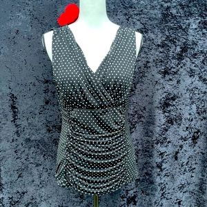 White House Beautiful polka dot top!